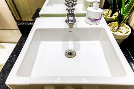 Apartamento para alugar com 53m², 2 quartos e 2 vagasBanheiro