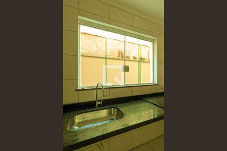 Casa à venda com 180m², 3 quartos e 6 vagasCozinha 