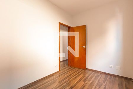 Casa à venda com 180m², 3 quartos e 6 vagasQuarto 2