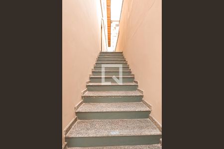 Casa à venda com 180m², 3 quartos e 6 vagasEntrada