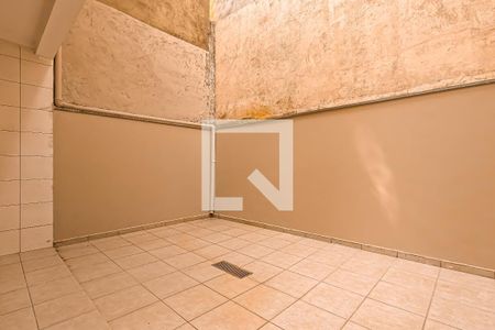 Casa à venda com 180m², 3 quartos e 6 vagasÁrea de Serviço