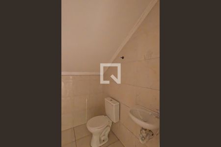 Casa à venda com 180m², 3 quartos e 6 vagasBanheiro de Serviço