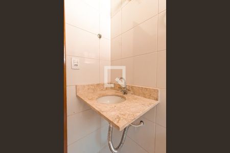 Casa à venda com 180m², 3 quartos e 6 vagasBanheiro