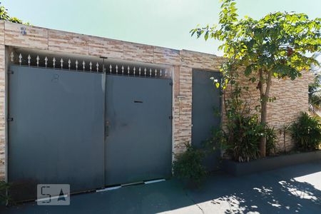 Studio para alugar com 20m², 1 quarto e sem vaga Studio para alugar com 20m², 1 quarto e sem vagaFachada