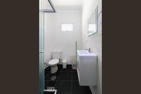 Banheiro de kitnet/studio para alugar com 1 quarto, 20m² em Vila Gomes, São Paulo