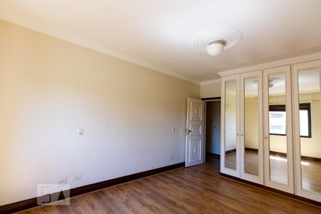 Apartamento à venda com 500m², 4 quartos e 5 vagas Apartamento à venda com 500m², 4 quartos e 5 vagasSuíte 3
