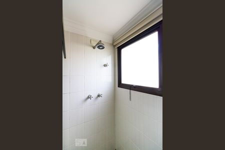 Apartamento à venda com 500m², 4 quartos e 5 vagas Apartamento à venda com 500m², 4 quartos e 5 vagasBanheiro da Suíte 1