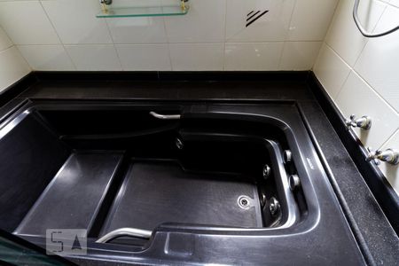 Apartamento à venda com 500m², 4 quartos e 5 vagas Apartamento à venda com 500m², 4 quartos e 5 vagasBanheiro da Suíte 3 - Banheira