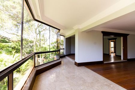 Sala 1 de apartamento à venda com 4 quartos, 500m² em Vila Suzana, São Paulo