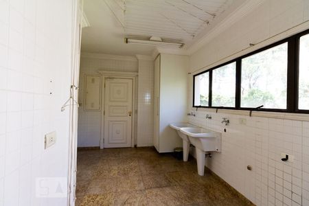 Apartamento à venda com 500m², 4 quartos e 5 vagas Apartamento à venda com 500m², 4 quartos e 5 vagasÁrea de Serviço