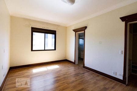 Apartamento à venda com 500m², 4 quartos e 5 vagas Apartamento à venda com 500m², 4 quartos e 5 vagasSuíte 2