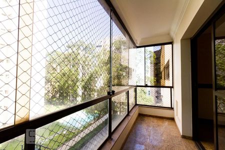 Apartamento à venda com 500m², 4 quartos e 5 vagas Apartamento à venda com 500m², 4 quartos e 5 vagasSala 3