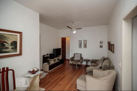 Apartamento à venda com 71m², 2 quartos e 1 vagaSala