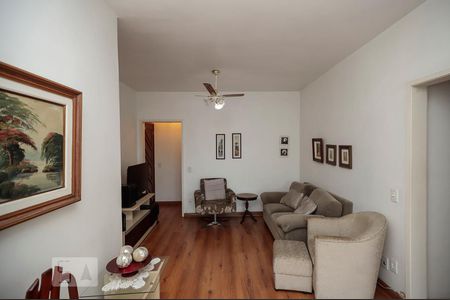 Apartamento à venda com 71m², 2 quartos e 1 vagaSala