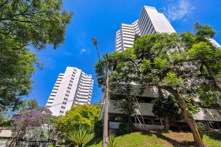Apartamento para alugar com 52m², 2 quartos e 1 vagaFachada