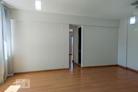 Sala de apartamento para alugar com 2 quartos, 52m² em Jardim Olympia, São Paulo