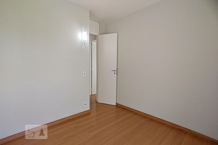 Quarto 1 de apartamento para alugar com 2 quartos, 52m² em Jardim Olympia, São Paulo