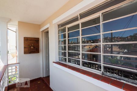Varanda de casa para alugar com 2 quartos, 70m² em Jardim Monte Kemel, São Paulo