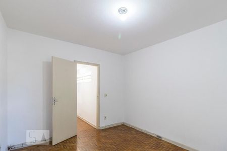 Quarto 2 de casa para alugar com 2 quartos, 63m² em Planalto Paulista, São Paulo