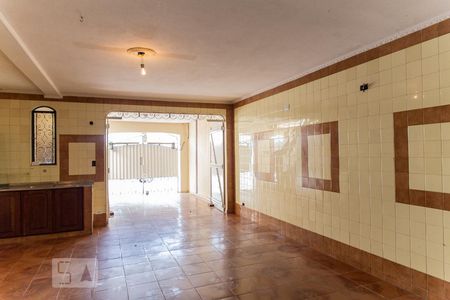 Casa à venda com 220m², 5 quartos e 3 vagasGaragem