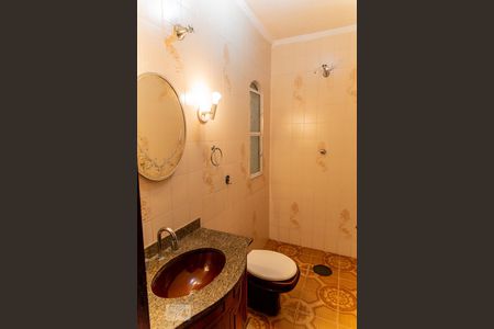 Casa à venda com 220m², 5 quartos e 3 vagasBanheiro 2