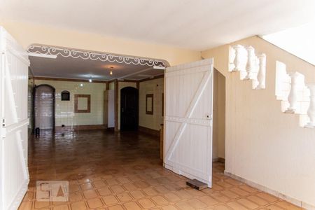Casa à venda com 220m², 5 quartos e 3 vagasGaragem
