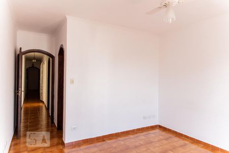 Casa à venda com 220m², 5 quartos e 3 vagasSuíte