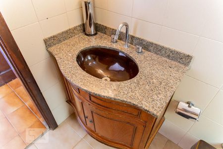 Casa à venda com 220m², 5 quartos e 3 vagasPia