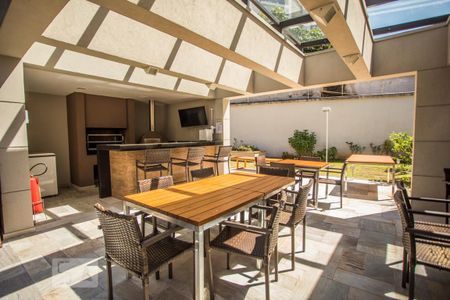 Apartamento para alugar com 68m², 1 quarto e 2 vagas Apartamento para alugar com 68m², 1 quarto e 2 vagasÁrea comum - Churrasqueira