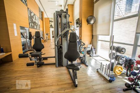 Apartamento para alugar com 68m², 1 quarto e 2 vagas Apartamento para alugar com 68m², 1 quarto e 2 vagasÁrea comum - Academia