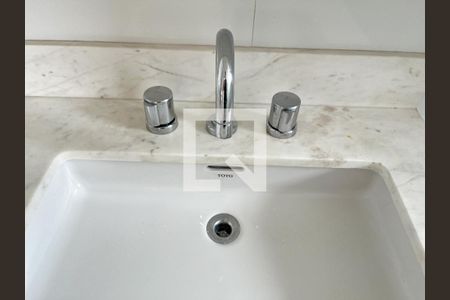 Apartamento para alugar com 68m², 1 quarto e 2 vagas Apartamento para alugar com 68m², 1 quarto e 2 vagasBanheiro da Suíte