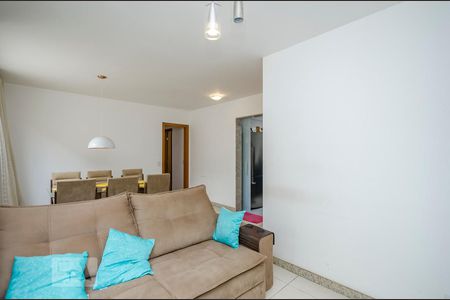 Sala de apartamento para alugar com 3 quartos, 79m² em Jardim América, Belo Horizonte