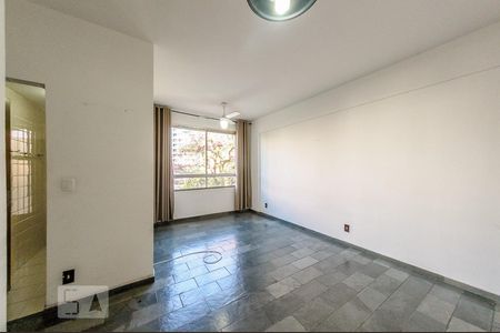 Sala de apartamento para alugar com 1 quarto, 48m² em Vila Itapura, Campinas