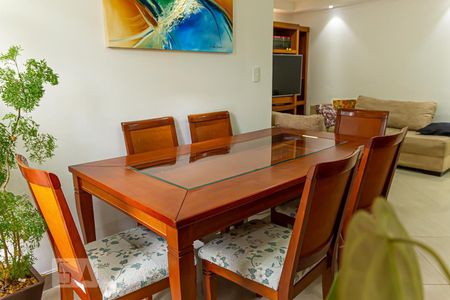 Sala de Estar de apartamento à venda com 3 quartos, 72m² em Jardim Santa Emilia, São Paulo