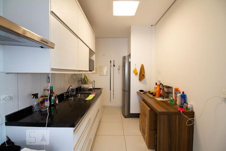 Apartamento à venda com 122m², 2 quartos e 2 vagasCozinha