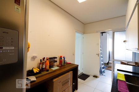 Apartamento à venda com 122m², 2 quartos e 2 vagasCozinha