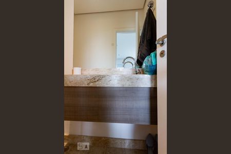 Apartamento à venda com 122m², 2 quartos e 2 vagasBanheiro da Suíte 1