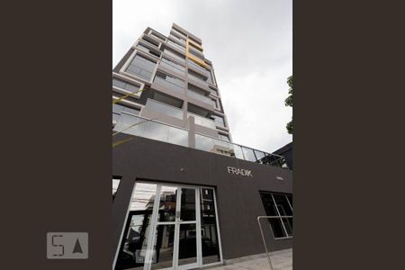 Studio para alugar com 30m², 1 quarto e 1 vaga Studio para alugar com 30m², 1 quarto e 1 vagaFachada