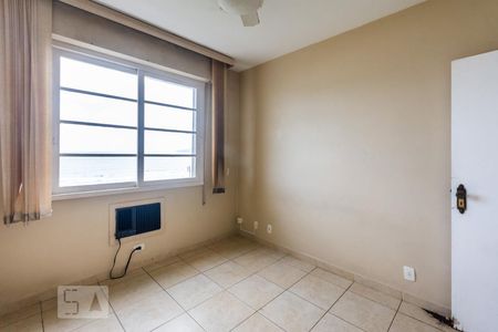 Quarto 1 de apartamento para alugar com 1 quarto, 7m² em Boqueirão, Santos
