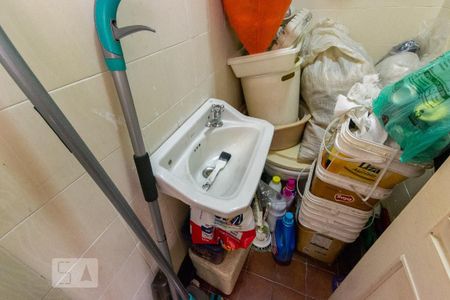 Apartamento à venda com 130m², 4 quartos e 1 vagaBanheiro de Serviço - Torneira