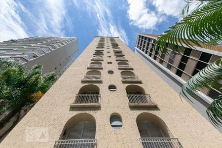 Apartamento à venda com 130m², 4 quartos e 1 vagaFachada