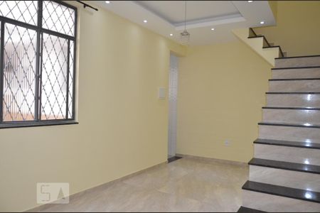 Casa para alugar com 82m², 2 quartos e sem vagaSala
