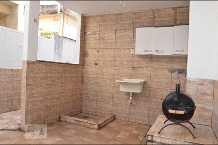 Casa para alugar com 82m², 2 quartos e sem vagaÁrea de serviço
