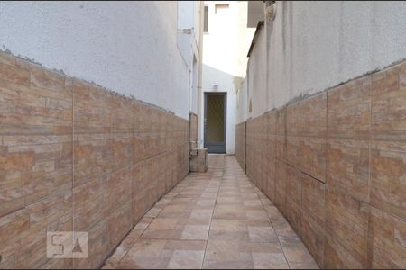 Casa para alugar com 82m², 2 quartos e sem vagaCorredor da entrada