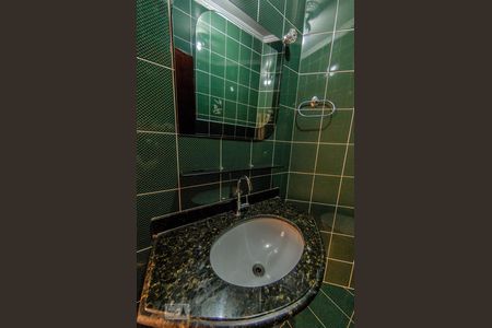 Casa à venda com 380m², 5 quartos e 6 vagas Casa à venda com 380m², 5 quartos e 6 vagasLavabo