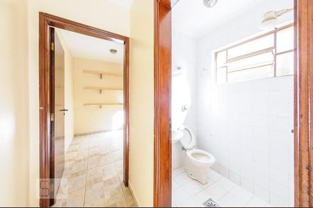 Casa à venda com 380m², 5 quartos e 6 vagas Casa à venda com 380m², 5 quartos e 6 vagasEntrada - Edicula