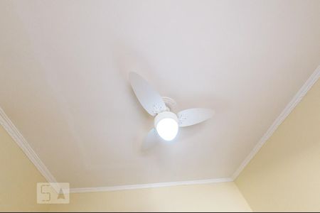 Casa à venda com 380m², 5 quartos e 6 vagas Casa à venda com 380m², 5 quartos e 6 vagasQuarto 2