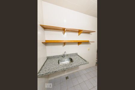 Casa à venda com 380m², 5 quartos e 6 vagas Casa à venda com 380m², 5 quartos e 6 vagasCopa - Andar inferior