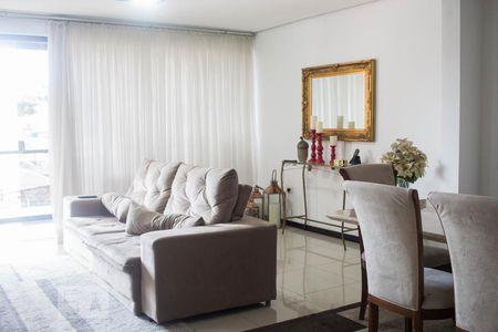 Sala de casa à venda com 4 quartos, 500m² em Vila Esperança, São Paulo