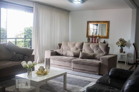 Sala de casa à venda com 4 quartos, 500m² em Vila Esperança, São Paulo